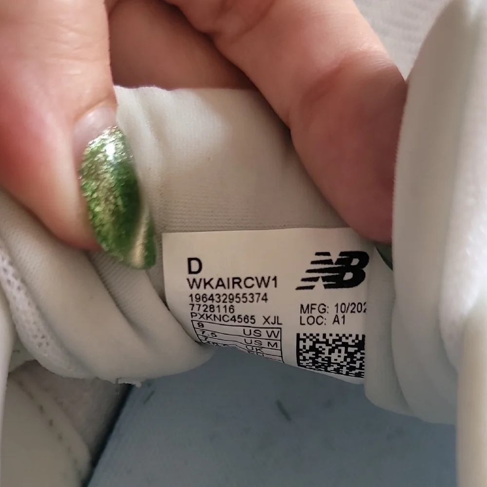 Women's New Balance Fresh Foam Kaiha Road Sneakers Size 9 Wide - Picture 7 of 7